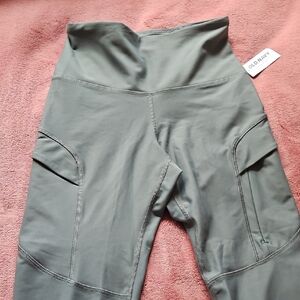 Old Navy Active Powersoft Leggings in Gray